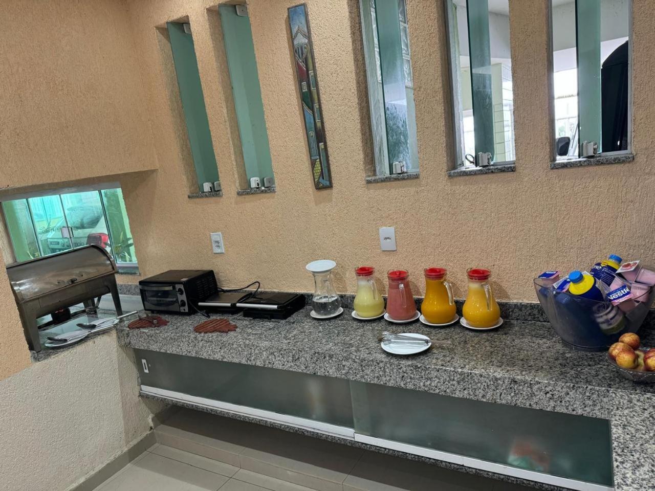 סקווארמה Hotel Aconchego Da Vila מראה חיצוני תמונה